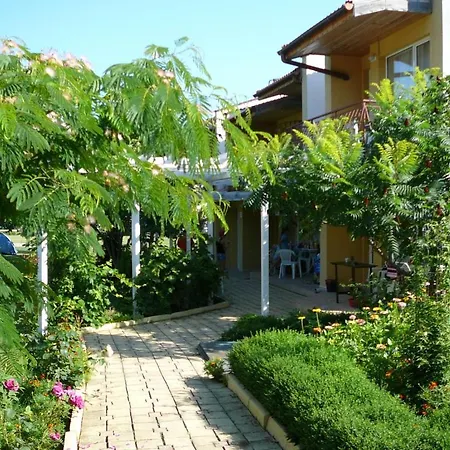 Zora Camping - Bungalows Obzor Room photo