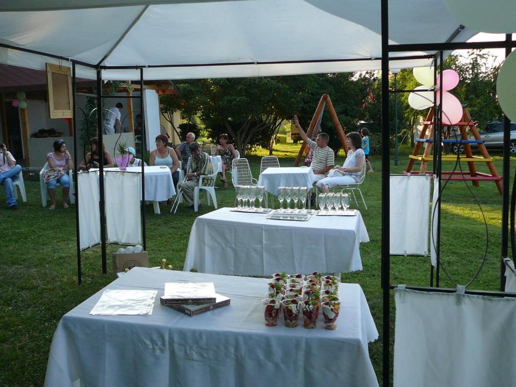 Zora Camping - 2*
