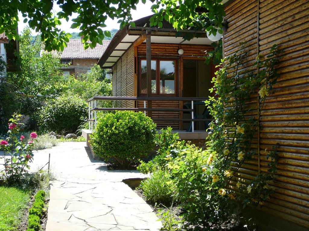 Zora Camping - 2*