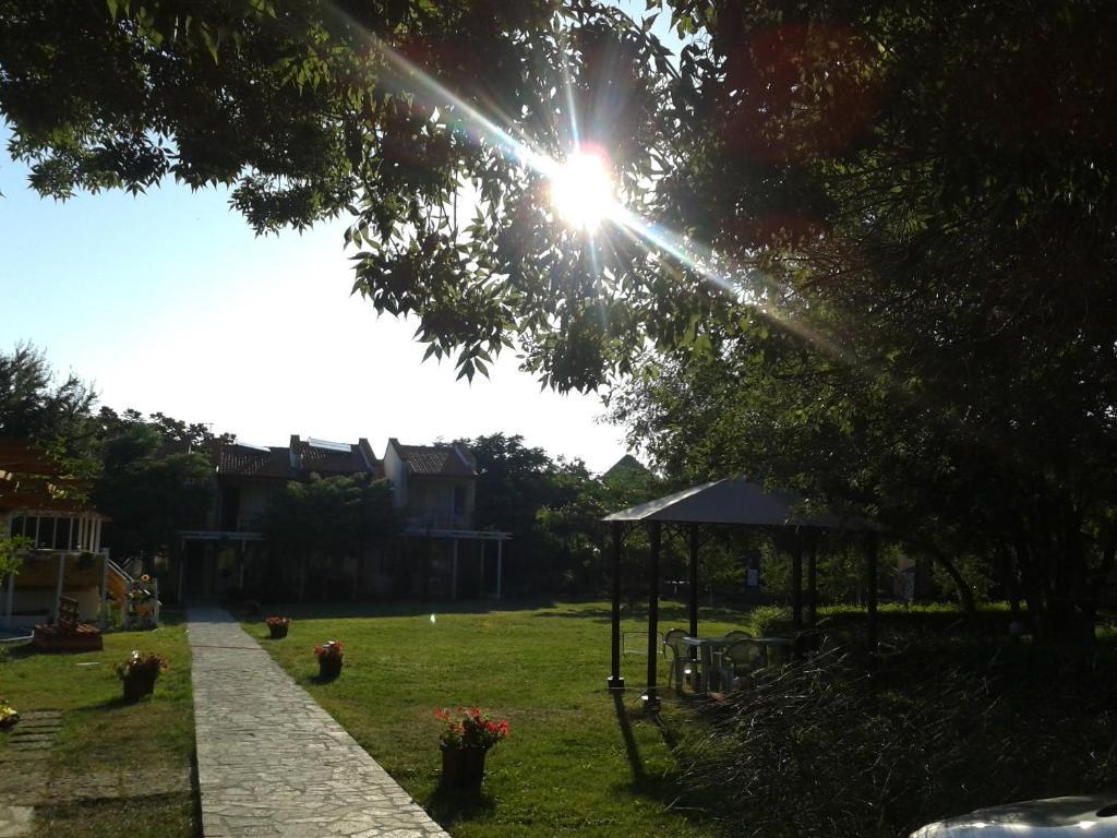 Zora Camping - Obzor